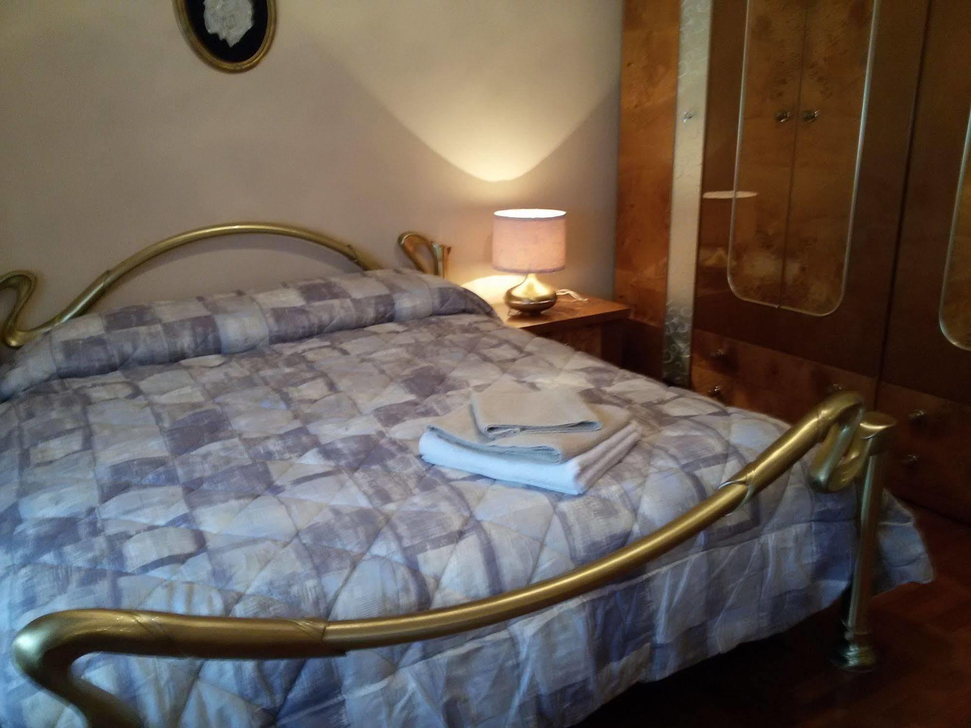 Casa Emanuela Bed and Breakfast Piazzola sul Brenta Exteriör bild